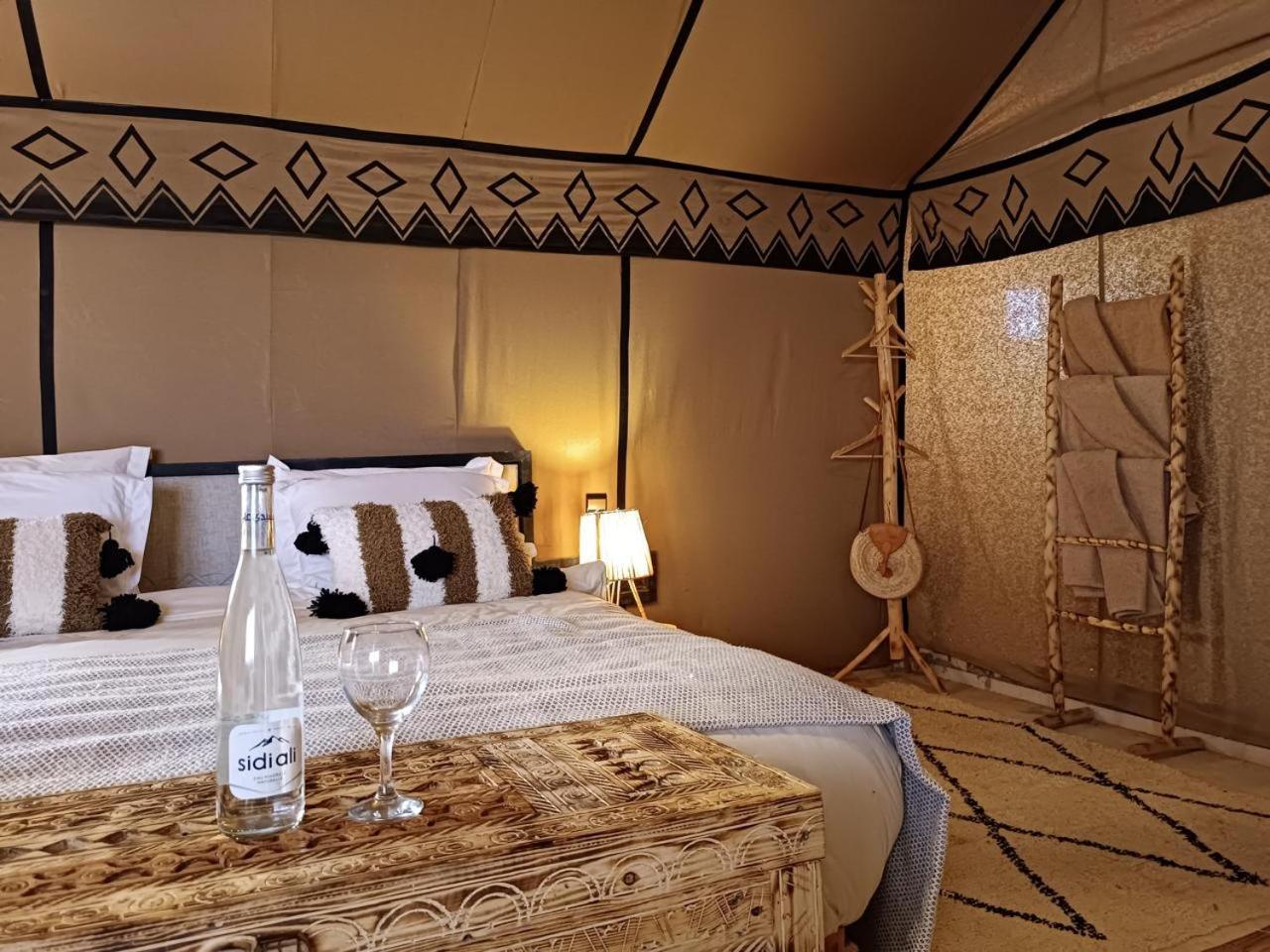 Merzouga Traditional Luxury Camp מראה חיצוני תמונה
